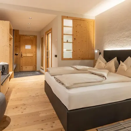 Hotel Familienalm Taser Schenna